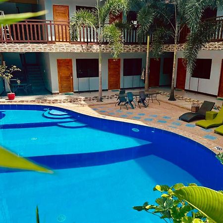 Mountain View Garden Inn Корон Экстерьер фото