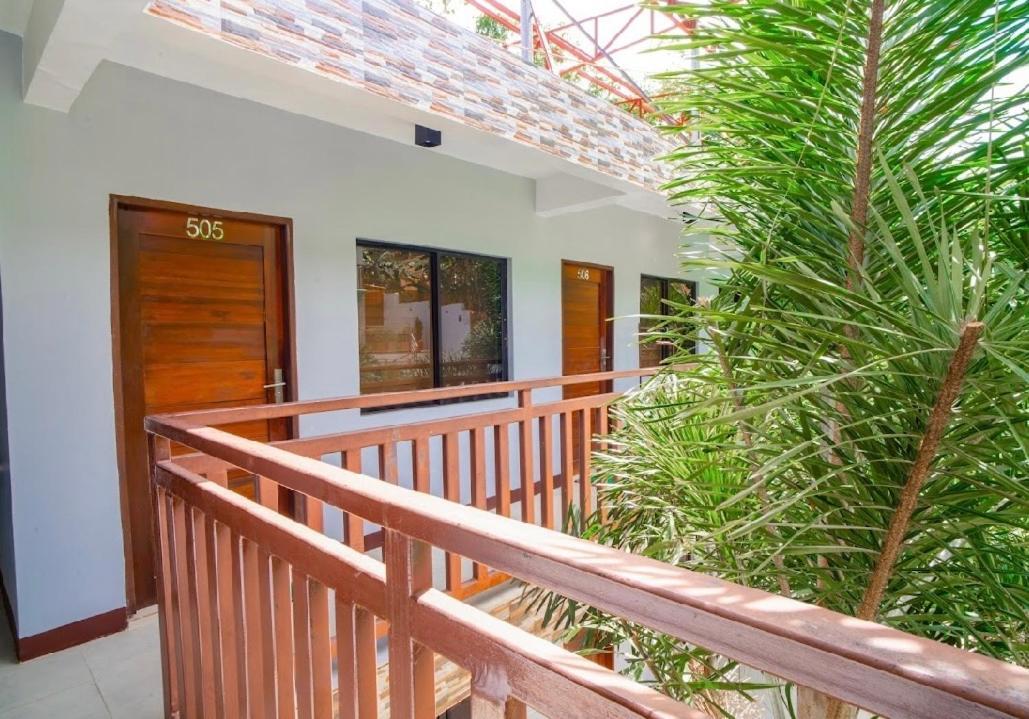 Mountain View Garden Inn Корон Экстерьер фото